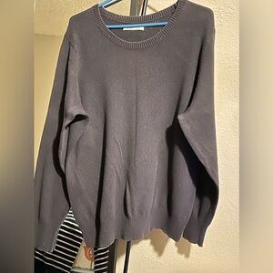 Old Navy Gray/Blue Crewneck sweater. WOREN